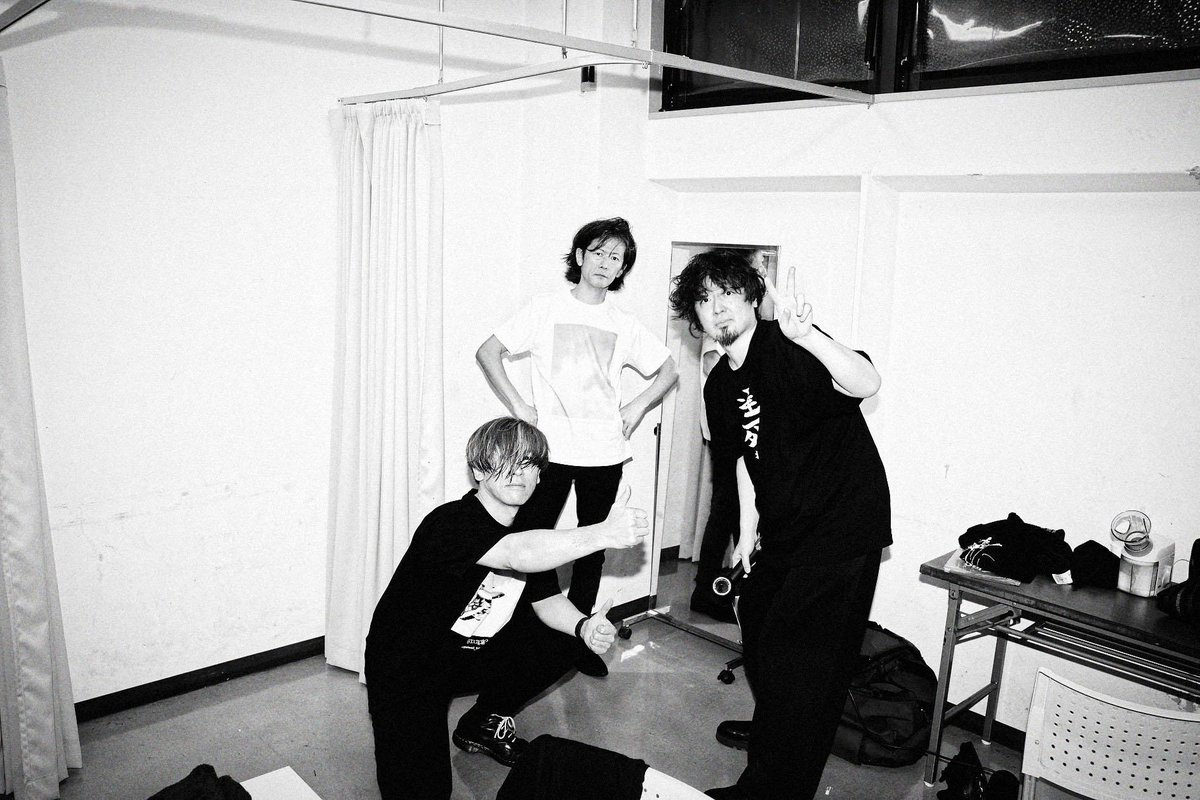 syrup16g_staff's tweet photo. ￣￣￣￣￣￣￣￣￣
遅死11.02
日比谷野外大音楽堂

￣￣￣￣￣￣￣￣￣
Thank You
photo by Yuki Kawamoto https://t.co/ejFdOBgQfR