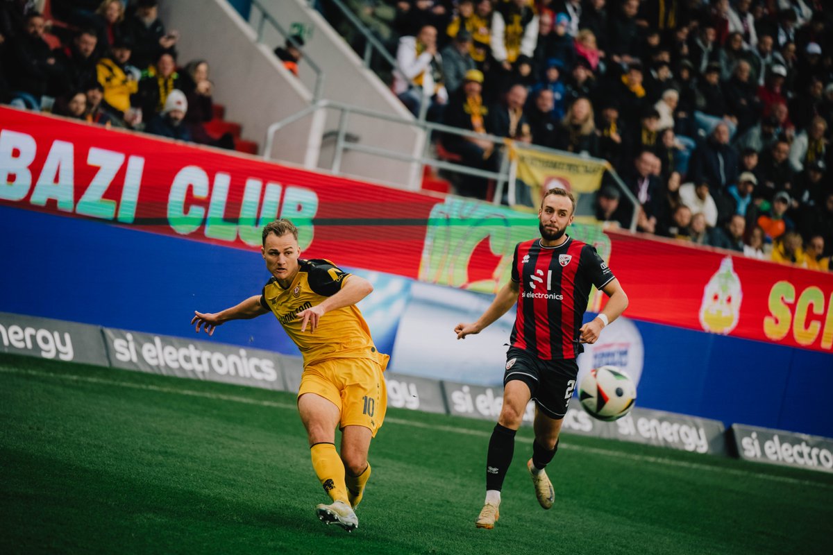 DynamoDresden's tweet photo. Punkteteilung in Ingolstadt. Die Führung der Gastgeber egalisierte Jonas #Oehmichen in der zweiten Halbzeit. ⚽️👉 https://t.co/lgZ8RIC5FZ #FCISGD 1:1 #sgd1953 https://t.co/ThMjyUR8dF
