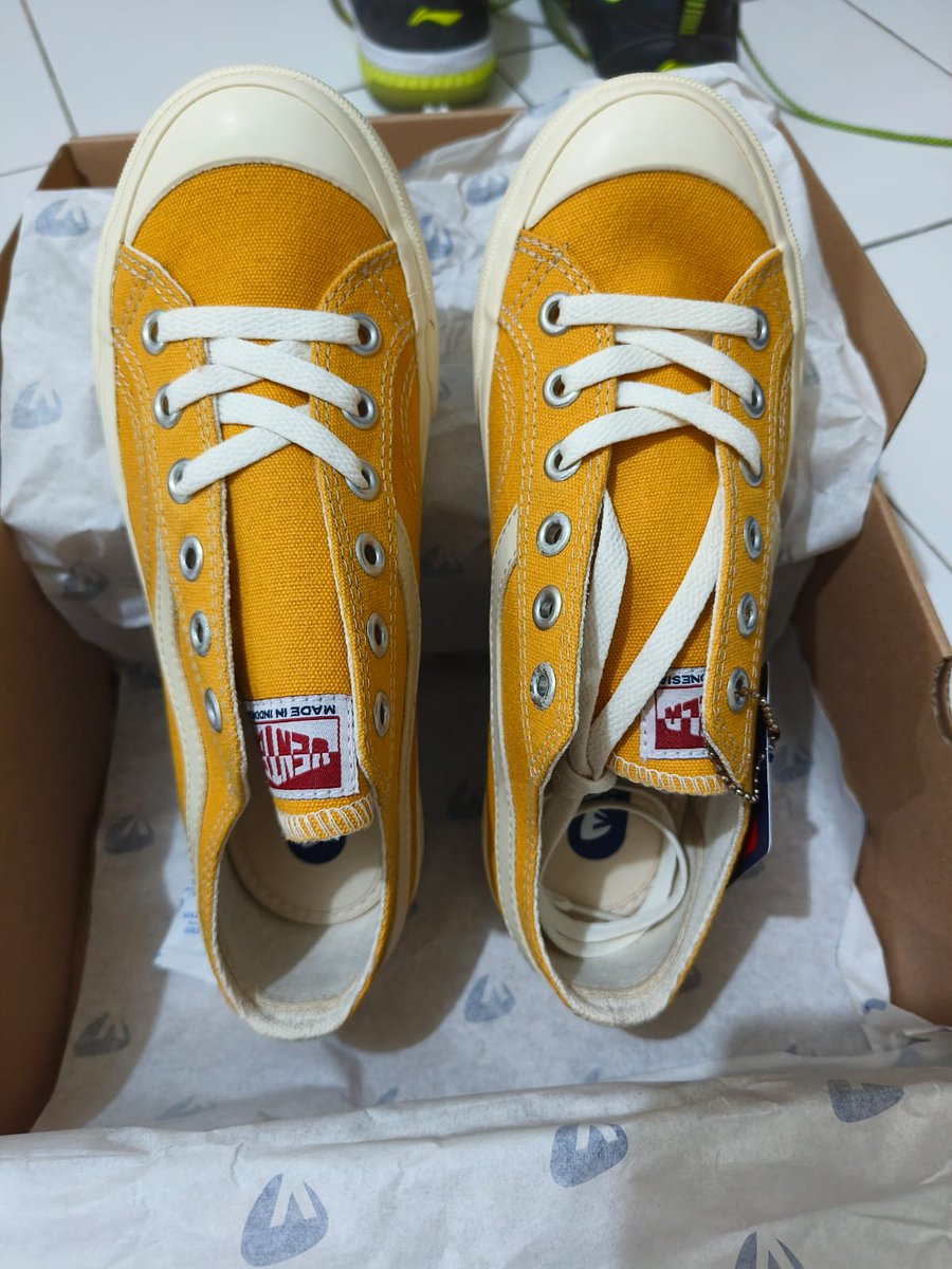 fxtrxxn's tweet photo. WANT TO SELL WTS WTB
Ventela Public Low Yellow Kuning (BARANG BARU)

215.000

- size 39
- alasan jual : kebesaran
- beneran masih baru, baru dicoba di dalam ruangan
- boleh nego, jangan sadis
- bisa shopee +11% (bisa req shopvid)
- pemalang, jateng

#wts #wtb https://t.co/LPvxBB8ArM