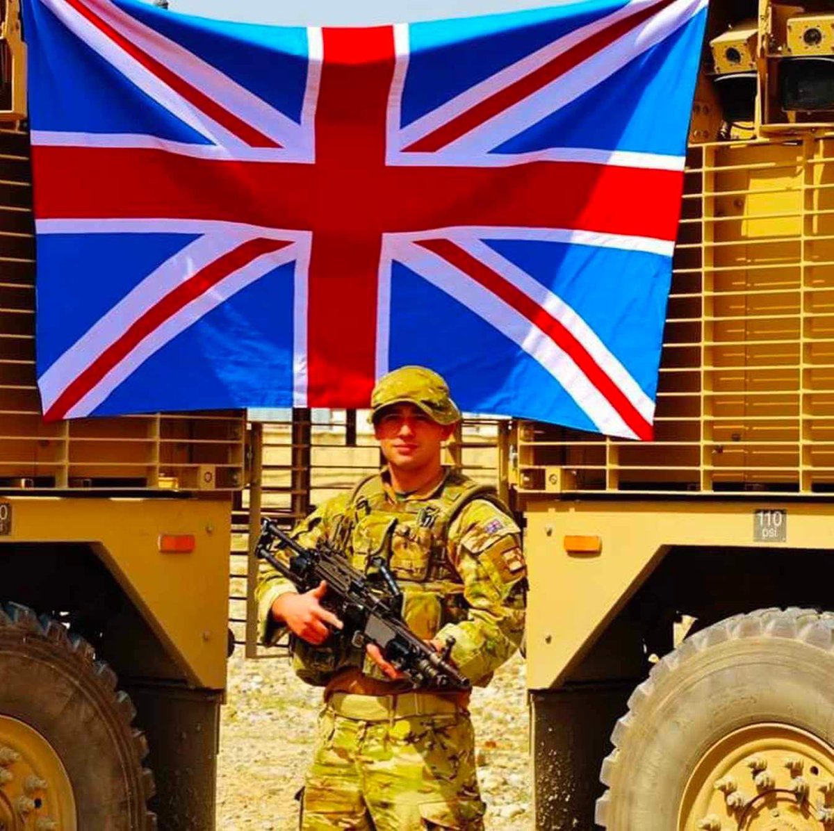 MilitaryBanter's tweet photo. morning, remembering William Onion. Ex royal signals, SFSG. 
Loved and missed my many. sadly left us on 11/11/2023 during the eleventh hour on snowdon, doing what he loved most. https://t.co/hE0usRwvCs