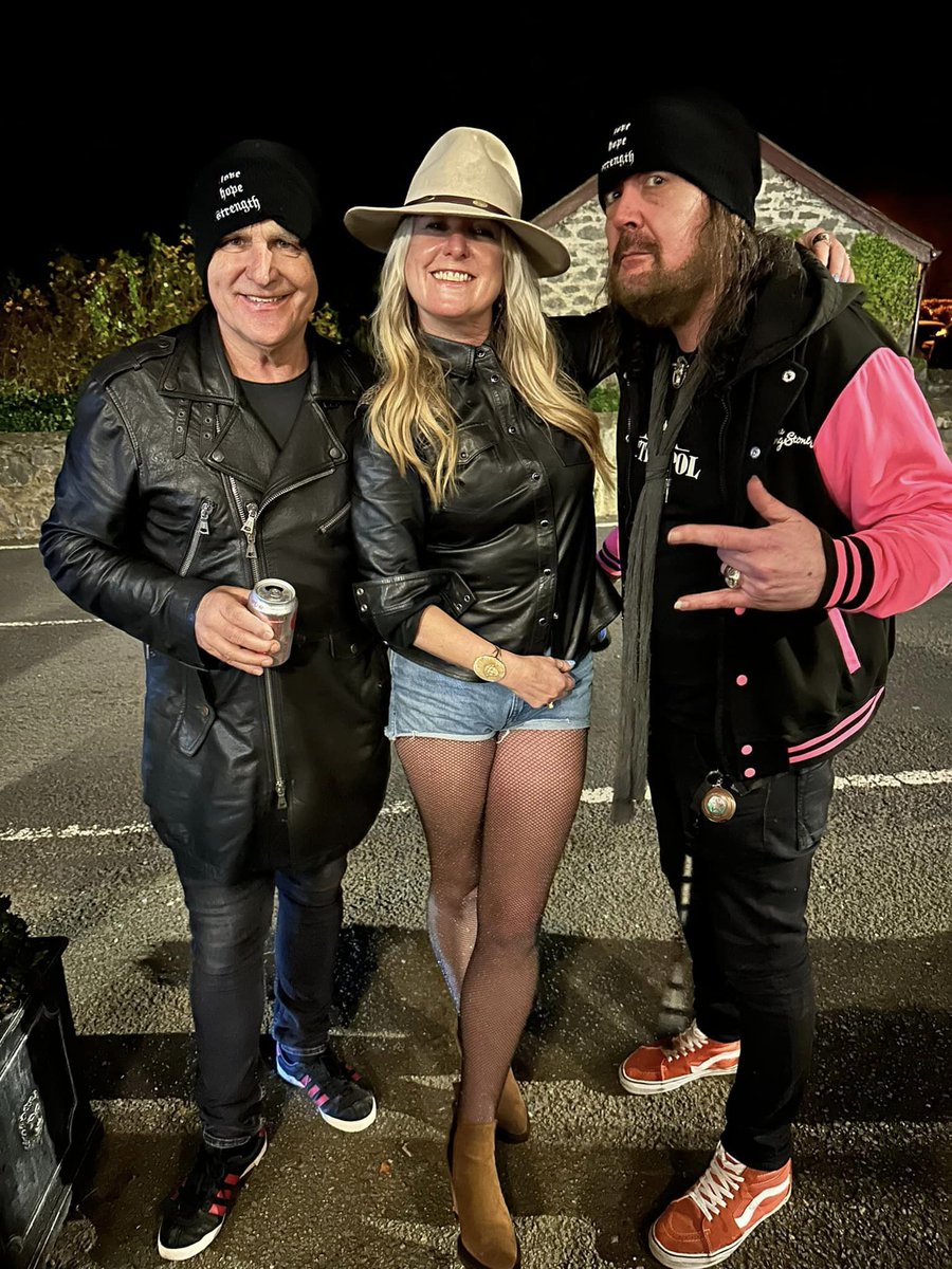 Jjkrazy's tweet photo. Church Of Rock 'N' Roll🎧Dark Hollow ✟
F>A>B> Catch Up With JJP & My Local MP🔥
@theredwales 33➕45 🟰 78
#OneMan @camojacketfilm #OneWoman @julespeters #OneGuitar #OneBand @thealarm #OneConcert @LHSUK
https://t.co/c5eFDMGtLc
❌ #JohnnyLarr ⚡ A Lad Insane☠️#HollowLife 📻 https://t.co/KSCdQBNgwx