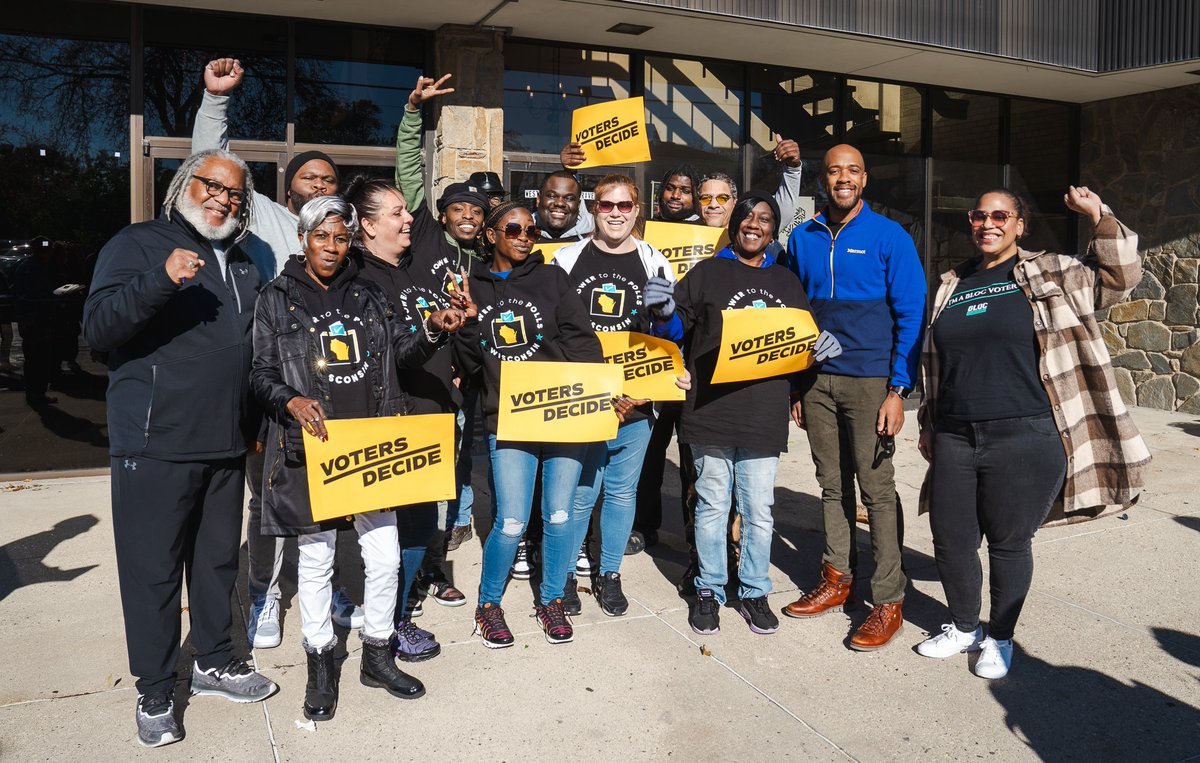 MovementVote's tweet image. Last-minute donations could decide this election! Just yesterday in Wisconsin, thanks to a new wave of donations, MVP partners were able to deploy 100 new canvassers in Milwaukee. Every dollar still counts: secure.actblue.com/donate/mvpac?r…
movement.vote/blog/winning-w…