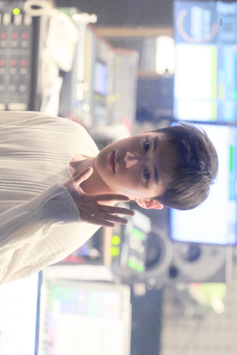 novemberhyuk's tweet photo. 고래처럼 큰 사랑을 몬베베에게
#HBDtoMINHYUK
#고래처럼_큰사랑을_민혁이에게
@OfficialMonstaX https://t.co/fvmGUeW8fj