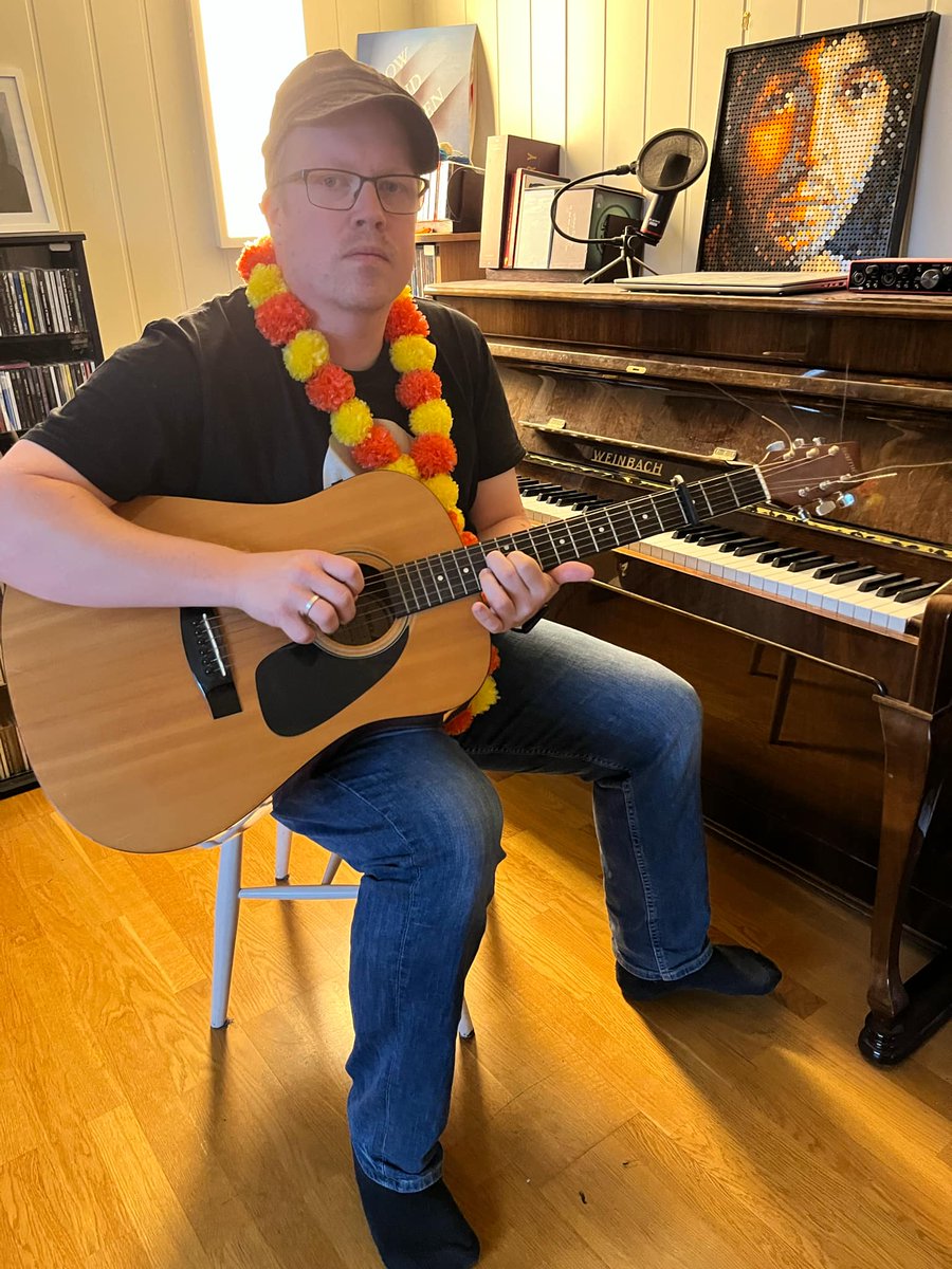toddkarenmusic's tweet image. #newmusic #inthemaking 2025 will be a cool year. Keep your #earstotheground #supportindiemusic and follow @toddkarenmusic and @subexile2 ❤️ #norwegianmusic #irishmusic #swissmusic #scandinavianmusic #nordicmusic #indiepop #indierock #folk