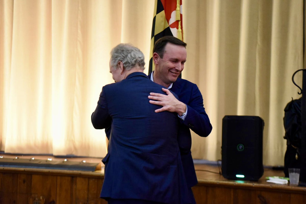 Chris Van Hollen (@vanhollenformd) on Twitter photo Everyone in the Senate knows just how important this race is for preventing a MAGA majority — which is why <a href="/brianschatz/">Brian Schatz</a> <a href="/ReverendWarnock/">Reverend Raphael Warnock</a> <a href="/CoryBooker/">Cory Booker</a> <a href="/ChrisMurphyCT/">Chris Murphy 🟧</a> & many of our colleagues are working hard to elect <a href="/AlsobrooksForMD/">Angela Alsobrooks</a>.
Let’s send her & a Dem majority to the Senate! Everyone in the Senate knows just how important this race is for preventing a MAGA majority — which is why <a href="/brianschatz/">Brian Schatz</a> <a href="/ReverendWarnock/">Reverend Raphael Warnock</a> <a href="/CoryBooker/">Cory Booker</a> <a href="/ChrisMurphyCT/">Chris Murphy 🟧</a> & many of our colleagues are working hard to elect <a href="/AlsobrooksForMD/">Angela Alsobrooks</a>.
Let’s send her & a Dem majority to the Senate!