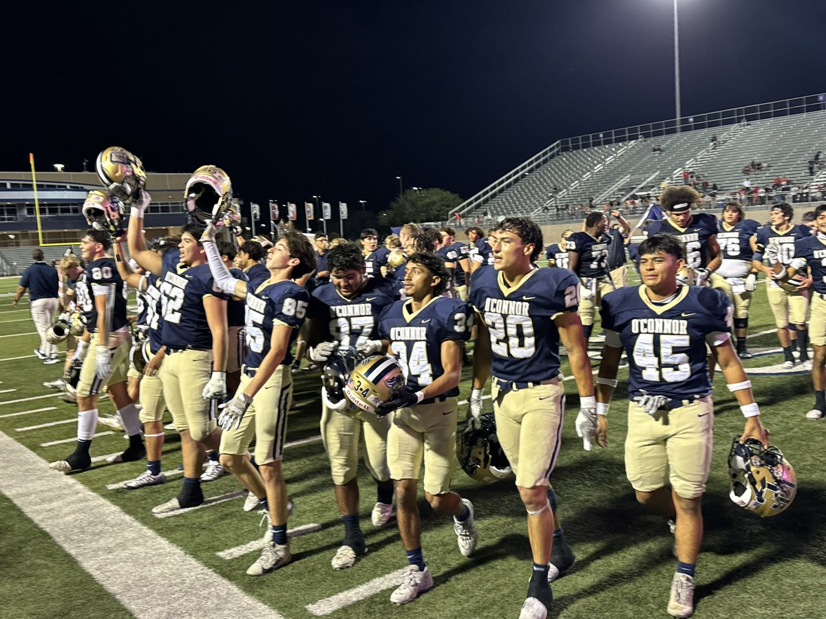 OCRobMartinez's tweet photo. A huge highlight of our week,Thursday’s big win over Stevens #OCWin #3Straight #OCUKnow @NISDOConnorHS @OCathletics1819 https://t.co/waf7rl05bw