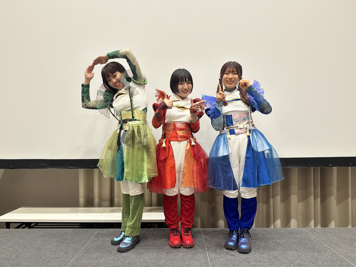 ringomusic_rb's tweet photo. FC限定10年目突入イベント
ファミリーのみなさんのおかげです

ご参加いただいたみなさんありがとうございました🌾
10年目もよろしくお願いします！

本日の具🍙
1.ドスコイ金星
2. 津軽海峡・冬景色
3.あ〜よかった
4.明日への扉
5.ECHO 
6.ハローグッバイ
7.記憶
8.景
9.青天の霹靂
10.まっしぐら https://t.co/CjCrIcJVvf