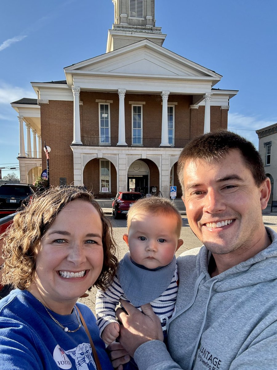 It’s a beautiful day to vote in Lancaster, Kentucky!  🗳️