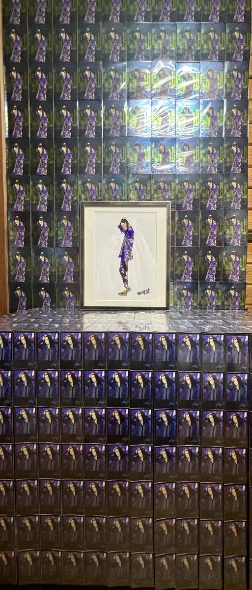 律(りつ) tweet media