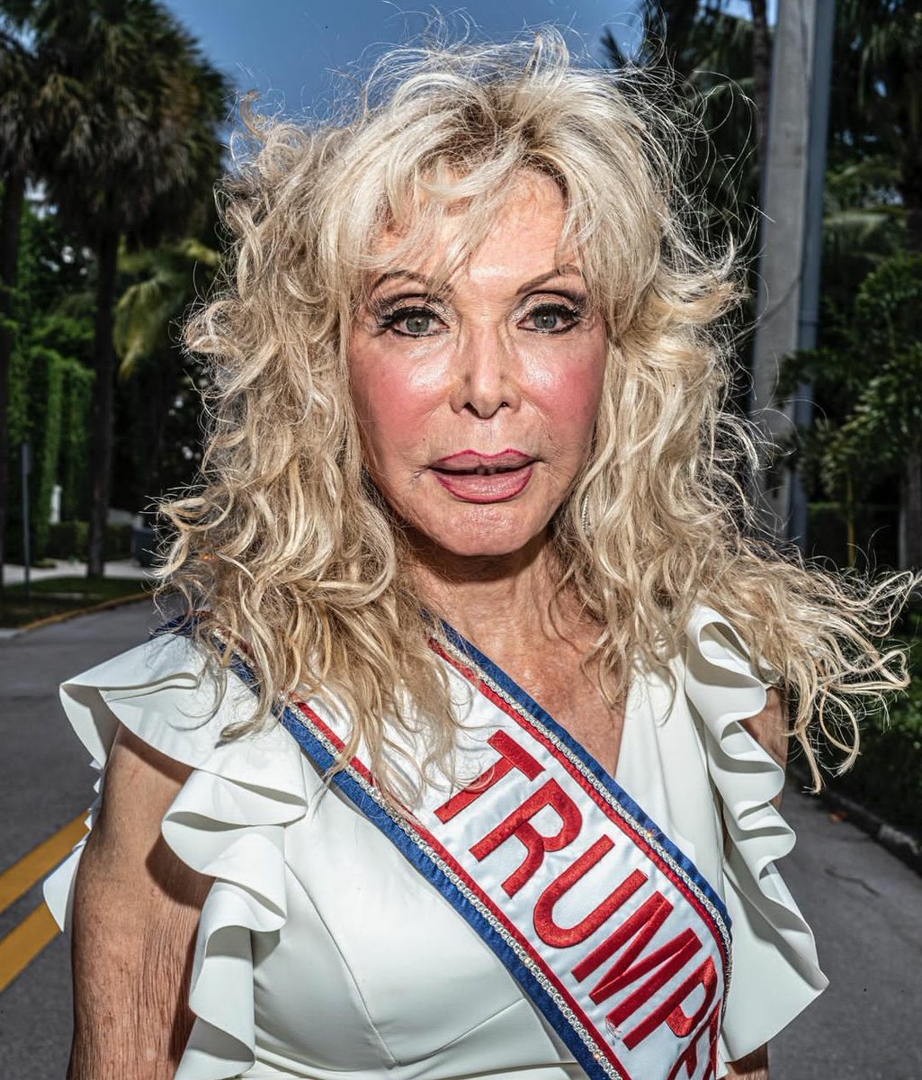 Amy Lynn🐇💀 tweet media