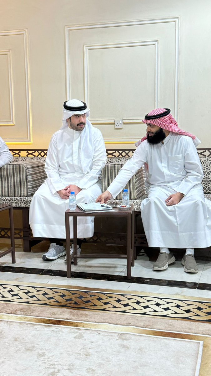 الحمدالله الذي بنعمته تتم الصالحات 
تم بحمد الله وفضله "عقد قراني"
سائلاً المولىٰ عز وجل لي ولكم التوفيق 
والبركة لما يُحبه ويرضاه 

اخوكم : عبداللطيف مسير الرميح الظفيري