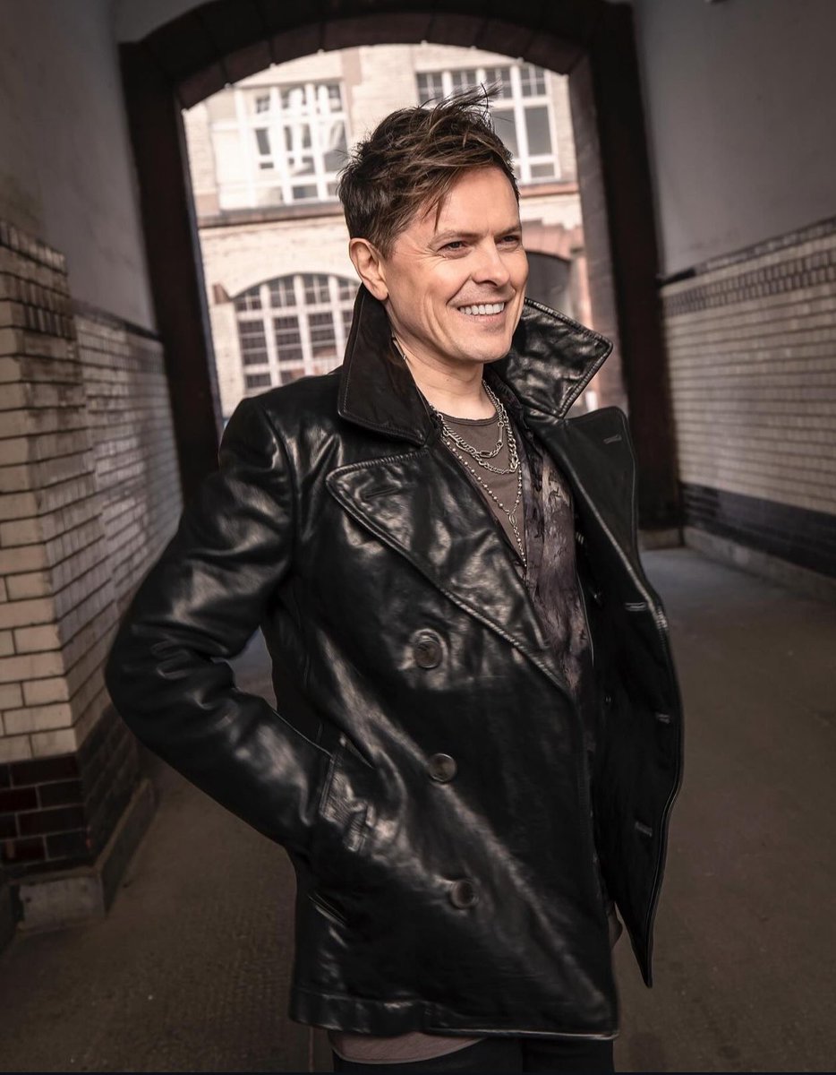 M_P_K_official's tweet image. Happy to see so many of you are coming to the Tour in 2026! Can&apos;t wait to see you at the live shows.
Have a cozy weekend!
MPK
📸: @ thomasrabsch
#Tour2026 #MichaelPatrickKelly #NewAlbum