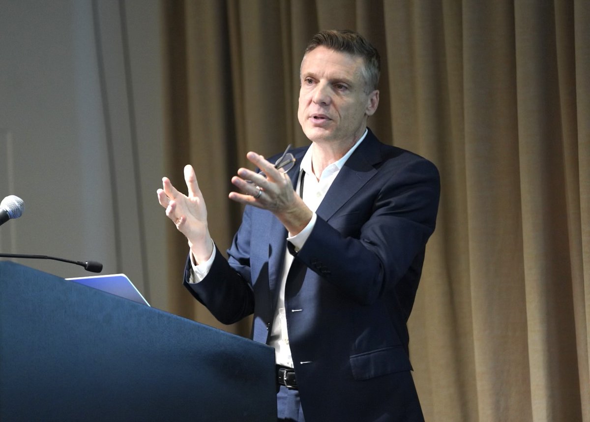 MountSinaiNeuro's tweet image. 🌟At #NYBCI24: Chad Bouton of @NorthwellHealth, a pioneer in #bioelectronics who created the 1st artificial neural bypass &amp;amp; led the world’s 1st double neural bypass using #AI &amp;amp; spinal stimulation, discusses &quot;Unlocking Plasticity &amp;amp; Historical Perspectives in the #BCI Revolution.&quot;