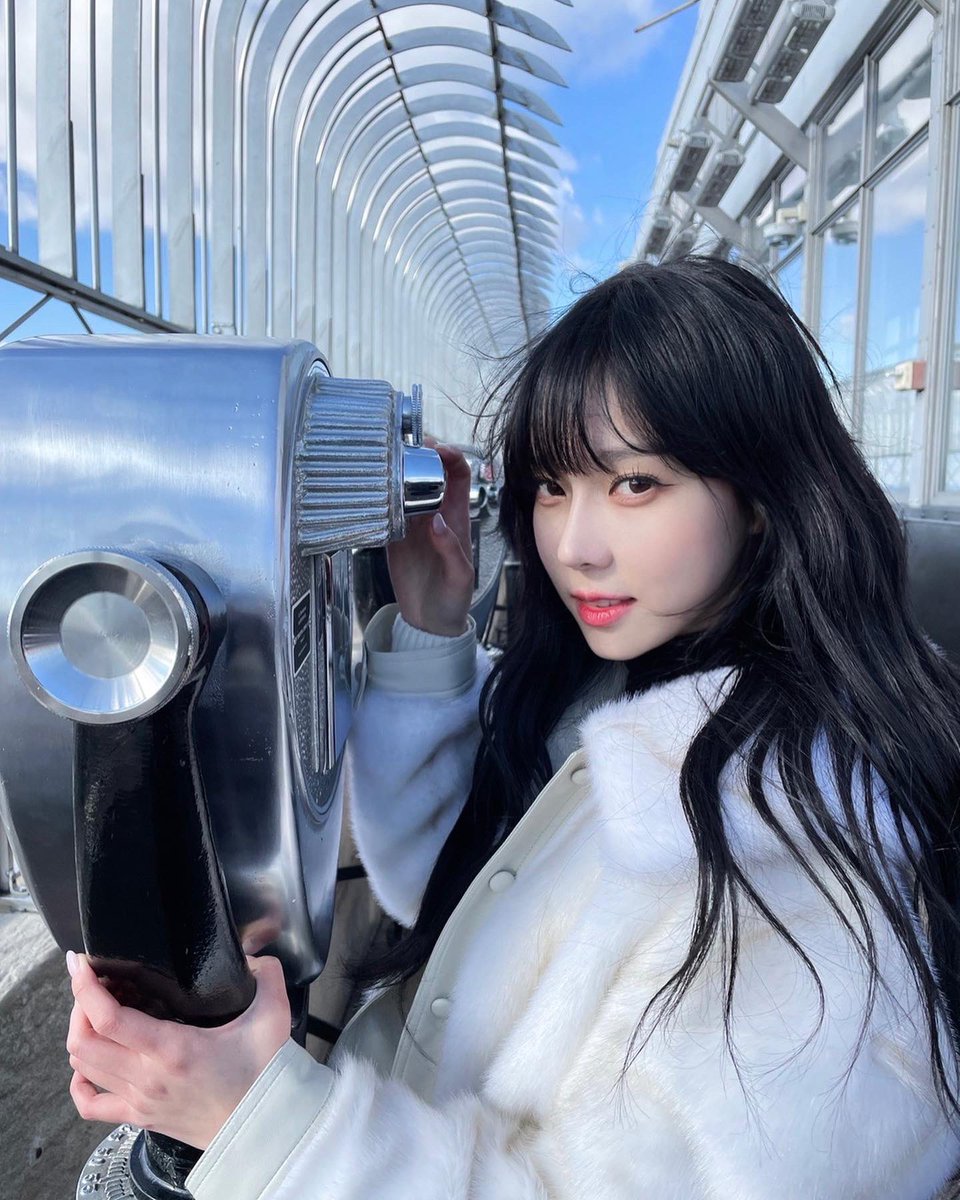 ikes_8229's tweet photo. 전 근데 정말 민정님이 왜 흑장발 자신없어하시는지 잘 모르겠어요…
흑장발로 이런 레전드 남찍사를 남겼으면서 https://t.co/RiX5TqRXjK