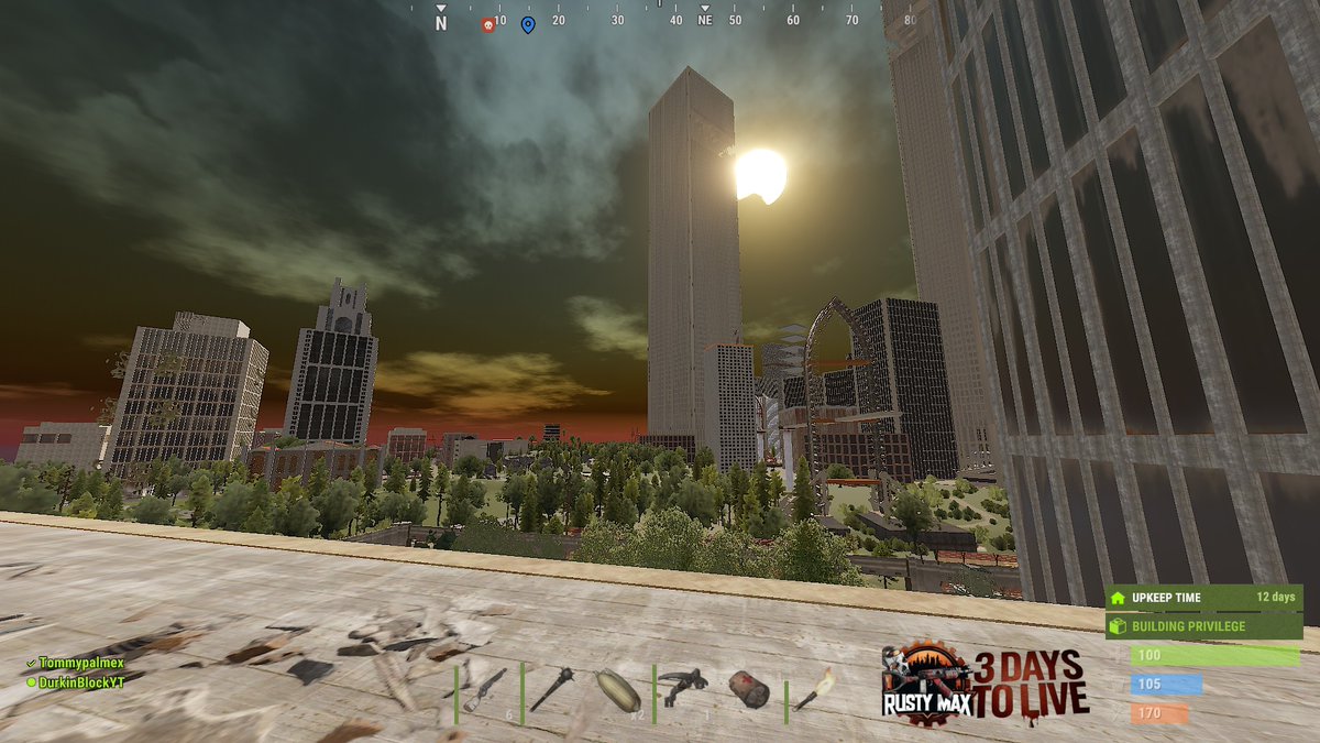 TommyPalmex's tweet image. Vamos a por el último día del 3 Days to live, lo estamos gozando con @DurkinblockYT. El mapa es espectacular, nos vemos en media horita en Kick (TENGO MIEDO)!! 🔥💀 @RustyMaxEU @3daystoliveRust