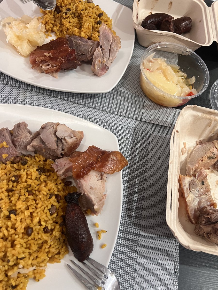karsantito's tweet photo. Brunch con la jefa @indira_17 https://t.co/Fn56FPabP8