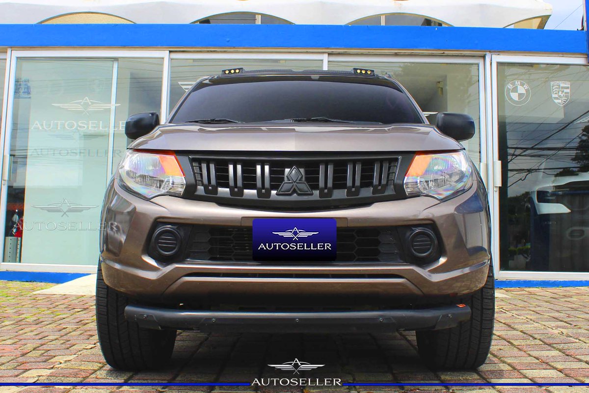 AUTOSELLER2's tweet photo. 🇯🇵MITSUBISHI🇯🇵

Nuevo Precio: Q179,995

🛻 L200 GLX

✅ Modelo 2020

🏁 Motor 2.5L Turbo Diésel  

✅ Transmisión Mecánica  

Extras:
- Pantalla Touch Con CarPlay 
- ⁠Sonido Envolvente 
- ⁠subwoofer 
- ⁠Estribos 
- ⁠Luces Led En Techo 

🛻 Recibimos Pickup Diesel https://t.co/3VYy6oK3D4