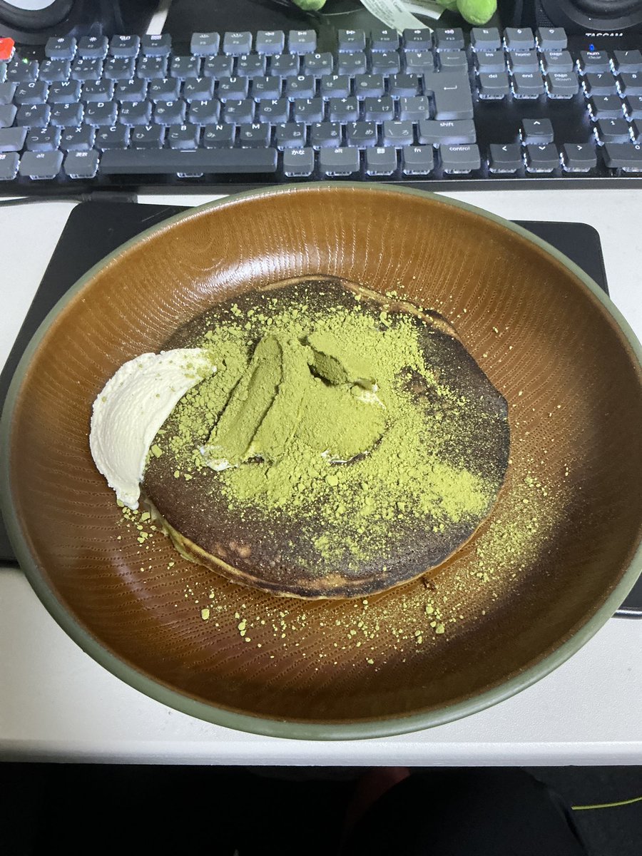 tlevor32's tweet photo. 俺も今日だけ飯載せていいかな

抹茶パンケーキ https://t.co/LpgoDtUpdx