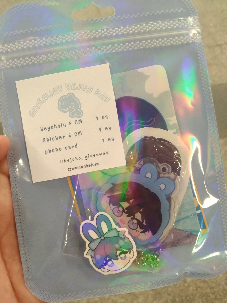 ฝากวางไว้ที่คาเฟ่แล้วนะคะ✨ มีน้องฮามินและพี่เยจุนด้วยนะคะ🖤💙
#HaminAtumnGreen