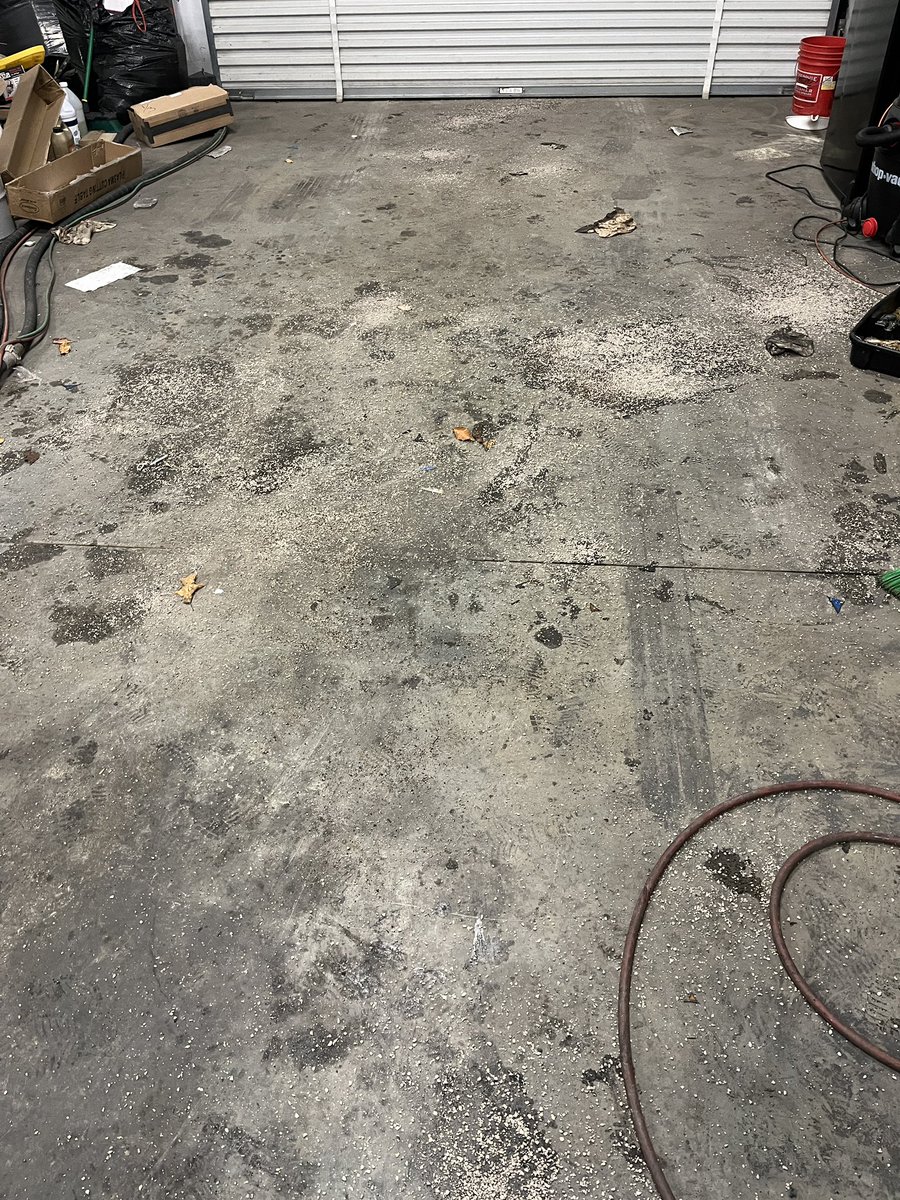 wncheatfairy's tweet photo. More clean. Getting ready to move out. Nowhere to go. Heat barrels are ending probably. Unless you help me?
#helene2024
#wncstrong
#avlstrong https://t.co/6F101oSCEP