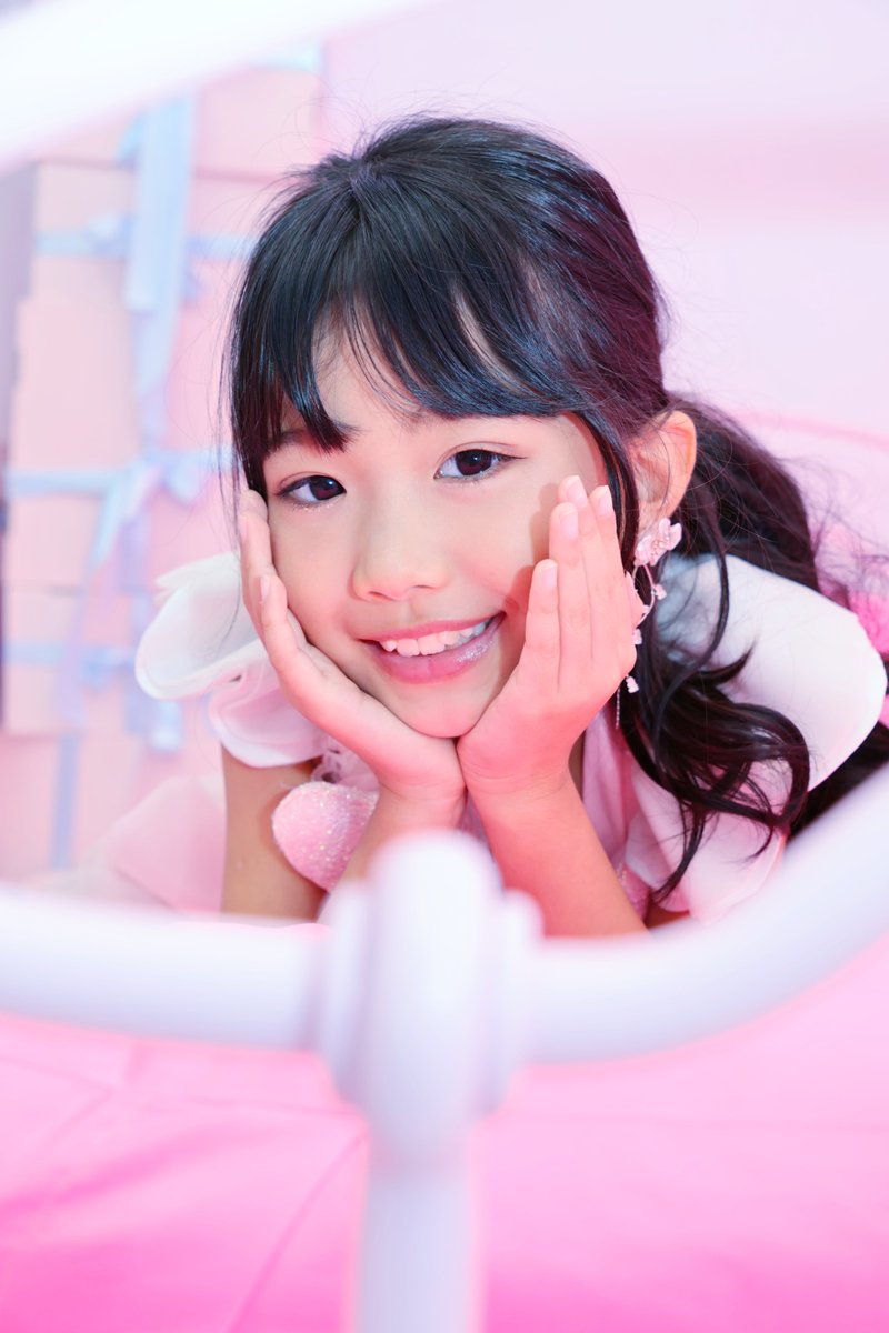 ksdd_neo2's tweet image. 天使たちに心浄化されて体重3g減😆

Nov.2nd,2024
#すず #涼音 #かおるこ #薫子 #ゆず#キッズモデル #スタマガ撮影会