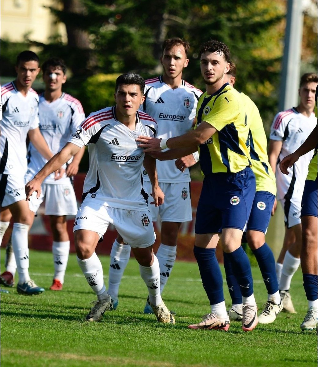 HaberKartali's tweet photo. Beşiktaş U-19, Fenerbahçe'yi 90. dakikada attığı golle deplasmanda 4-3 mağlup etti. https://t.co/DhJVCn2uq7