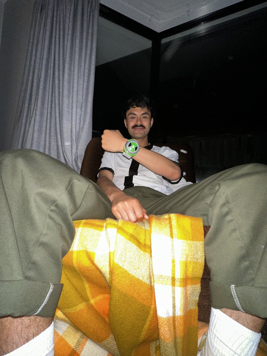 soyboytom's tweet photo. i was ben 10 for halloween btw https://t.co/OSvFUywhoo