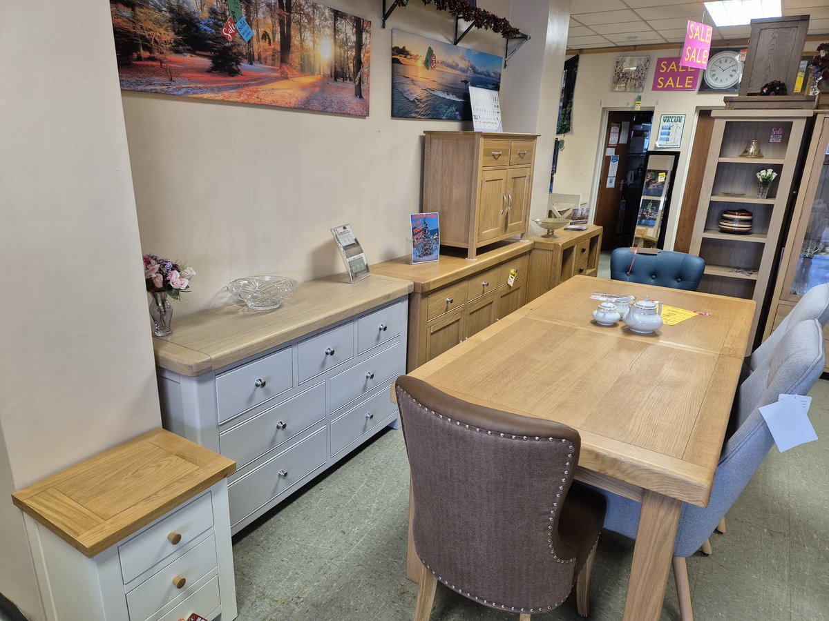 2Homely's tweet photo. Looking for solid furniture? why not visit our #minsterlovell showroom to see the best of solid oak &amp; painted furniture, mattresses and with so much more available to order in a choice of colours. visit our furniture store in Minster lovell today.
Homely Furniture 2 GO 68A Brize https://t.co/z1CK48CQpW