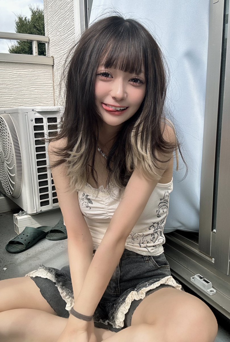 本人です！！！本人です！！！ https://t.co/xIQJLTvnsQ