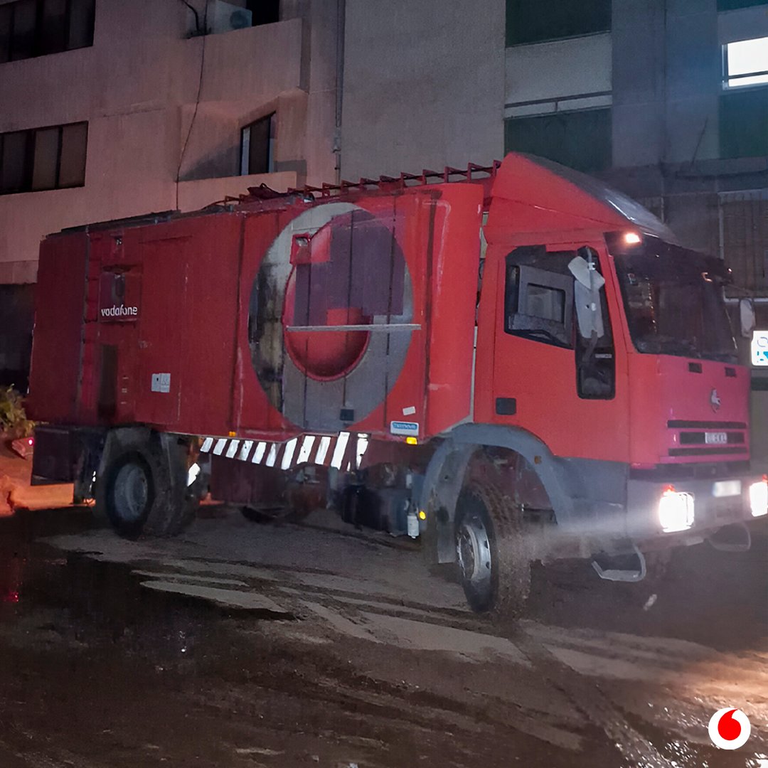 ℹ️ INFO #DANA | Paiporta, zona cero de la catástrofe ocasionada por la DANA, y Utiel vuelven a tener conexión a internet vía WiFi.

Tras 72h incomunicados, sin luz ni cobertura móvil, hemos instalado Instant Network Emergency Response (INER) junto a @VodafoneFdn en el