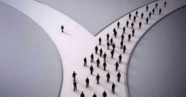 Hatayist's tweet photo. Dubai çikolatasını reddedip Müşebbek’e sahip çıkan o Hataylı.. https://t.co/KnwOI1exDV