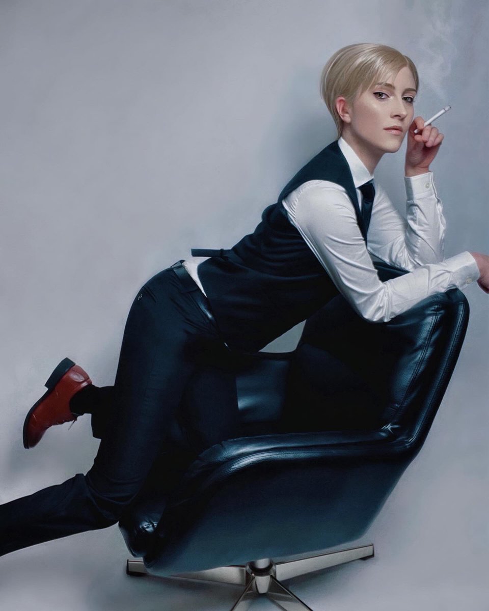 Yashiro from the manga Twittering Birds Never Fly 

#twitteringbirdsneverfly #saezurutoriwahabatakanai #twitteringbirdsneverflycosplay #cospaly #manga #囀る鳥は羽ばたかない