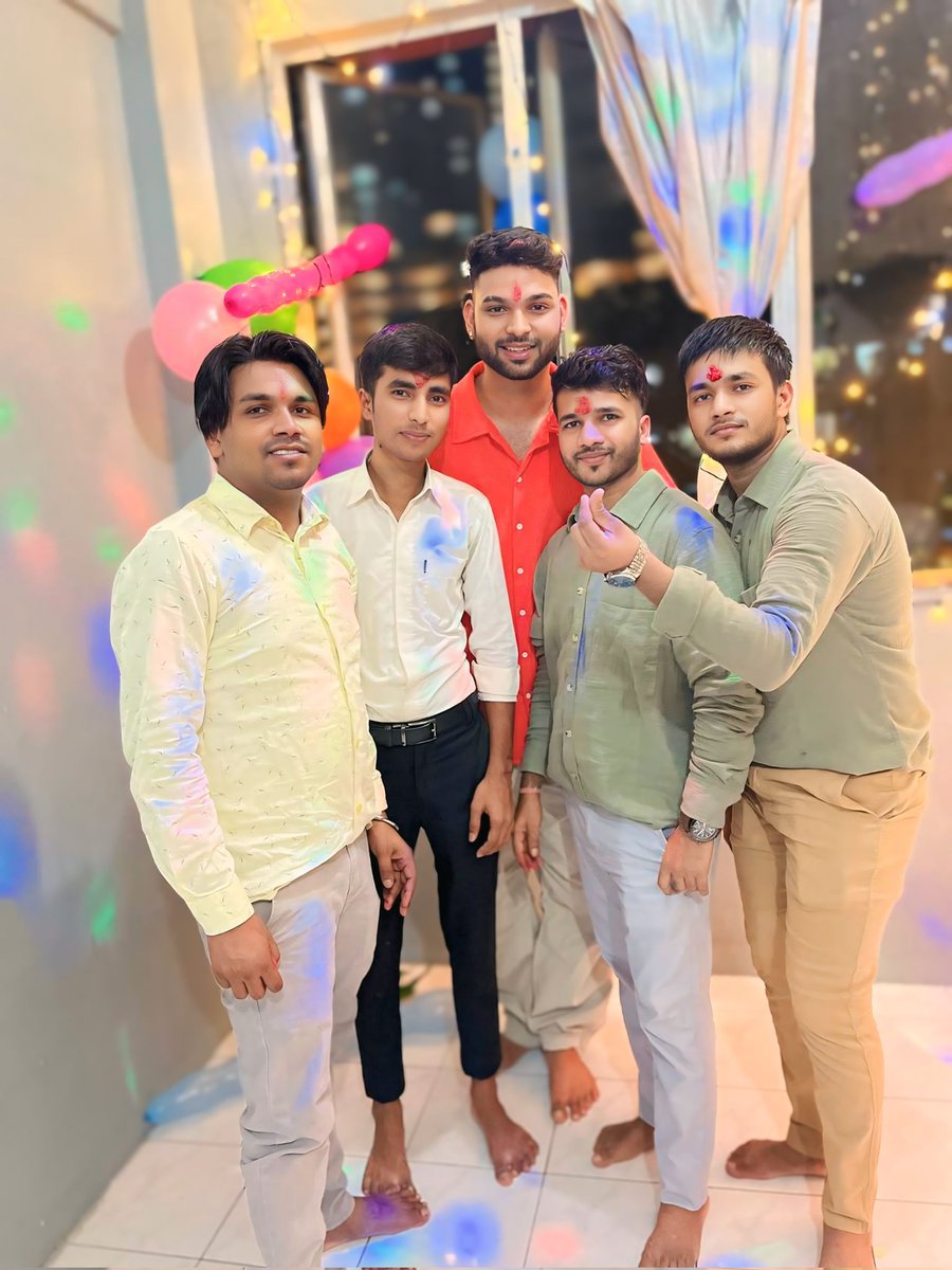 bitukumarydav10's tweet photo. Happy Dipawali to all of you https://t.co/MNFtKBPUmv