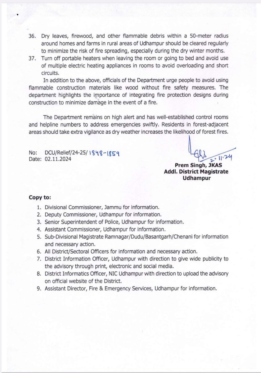 dioudhampur's tweet photo. #FireSafety
#WinterPrecautions
District Administration Udhampur, in collaboration with Fire & Emergency Services dept issued an advisory to boost fire safety awareness & prevent fire incidents, especially as winter approaches, https://t.co/EbeaIEzEgi