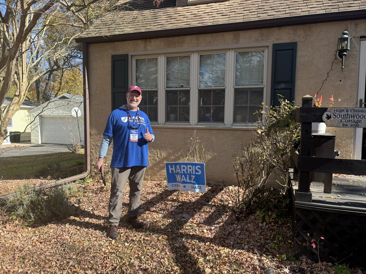 With democracy on the ballot, RIFTHP field staff is working overtime with <a href="/AFTunion/">AFT</a> @riaflcio siblings to GOTV in swing states!#AFTvotes