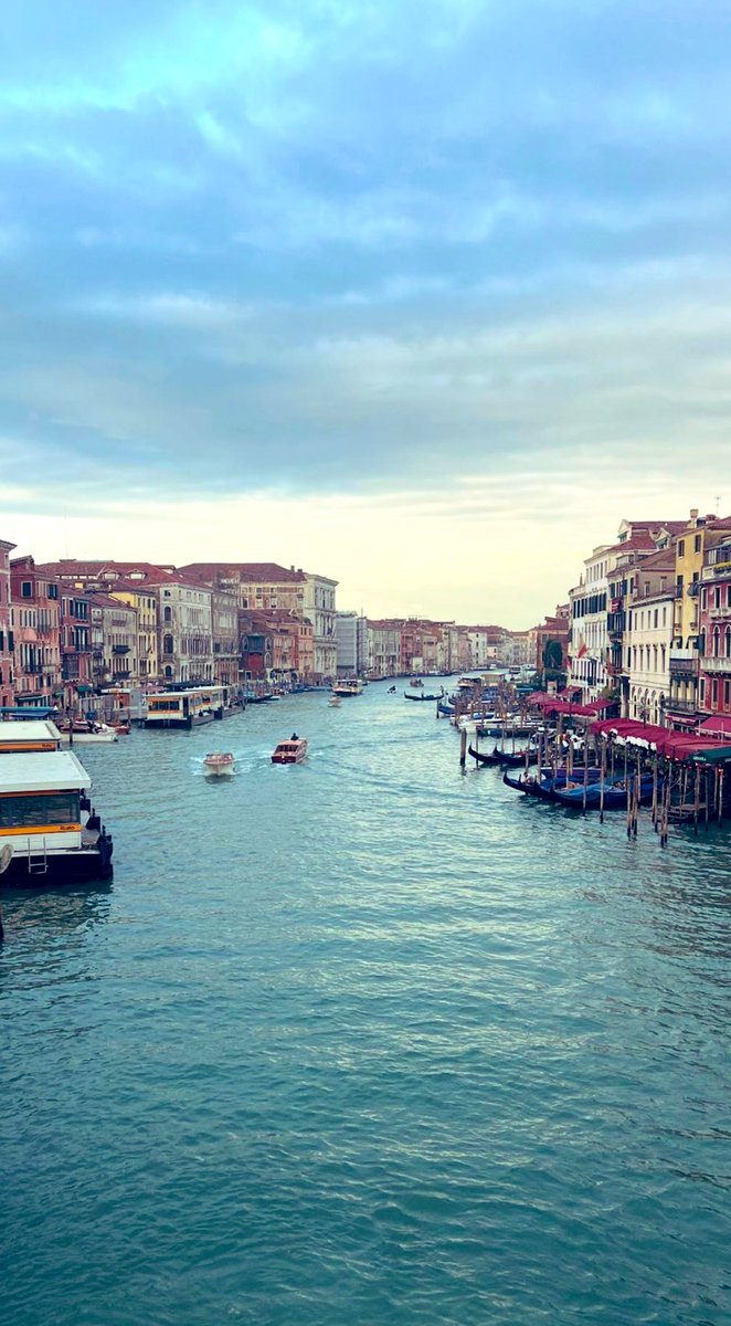 Nichola_Beauty_'s tweet photo. I woke up in Venice the other week #birthdaygirl #Octobergirl https://t.co/MZgmRxQ7z5
