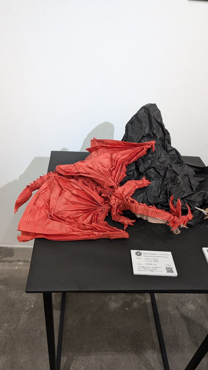 nabe_oriori's tweet photo. かのこやさんと、ハイパーステジアさんの展示を見に行きました。猫担当、ドラゴン担当と面白かったです https://t.co/hUVxFHwPyU