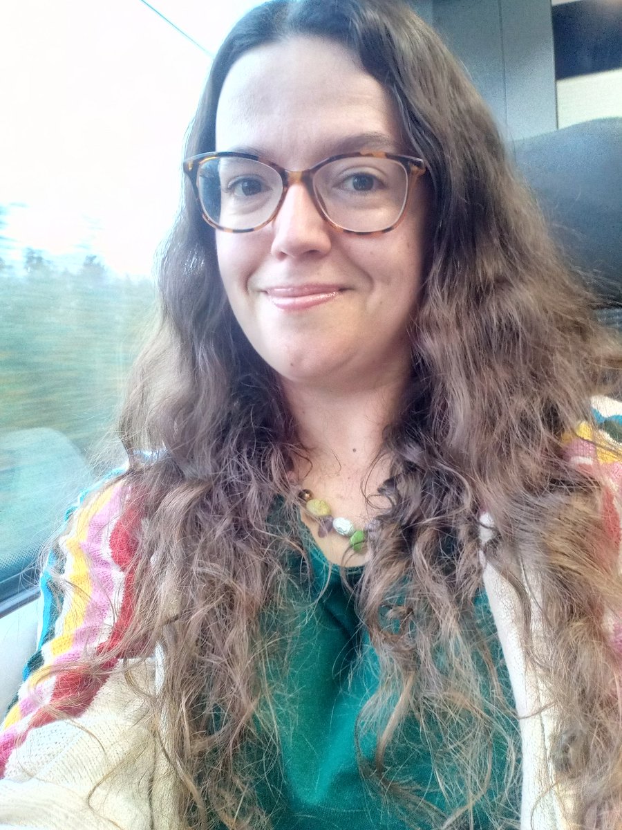 On my way to Birmingham to host an afternoon of Alfred Hitchcock Presents with the wonderful <a href="/mockbirdcinema/">Mockingbird Cinema & The Nest Bar and Kitchen</a> as part of the Square Eyes TV Festival! 🙌