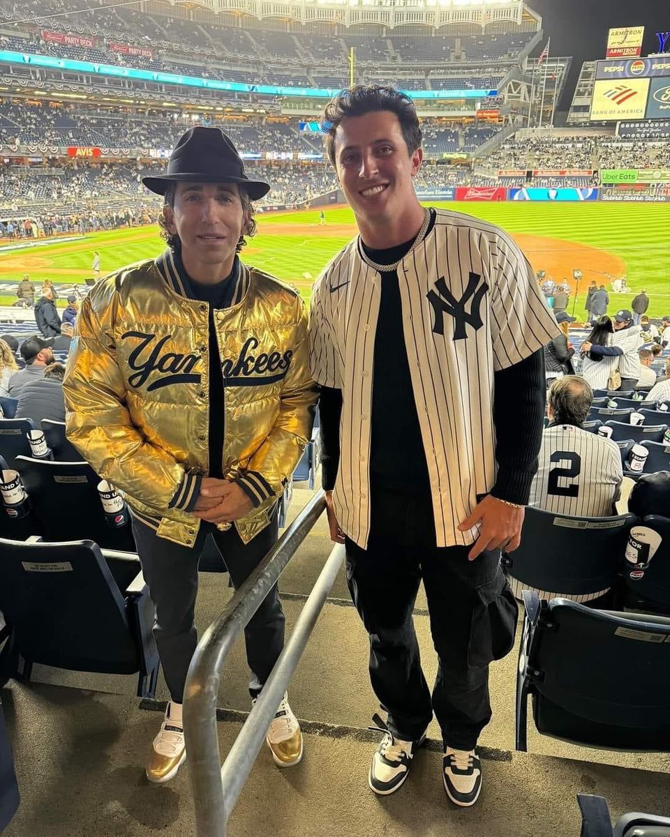 HeyMoike's tweet image. Tommy Devito and his agent are the perfect Yankee fans