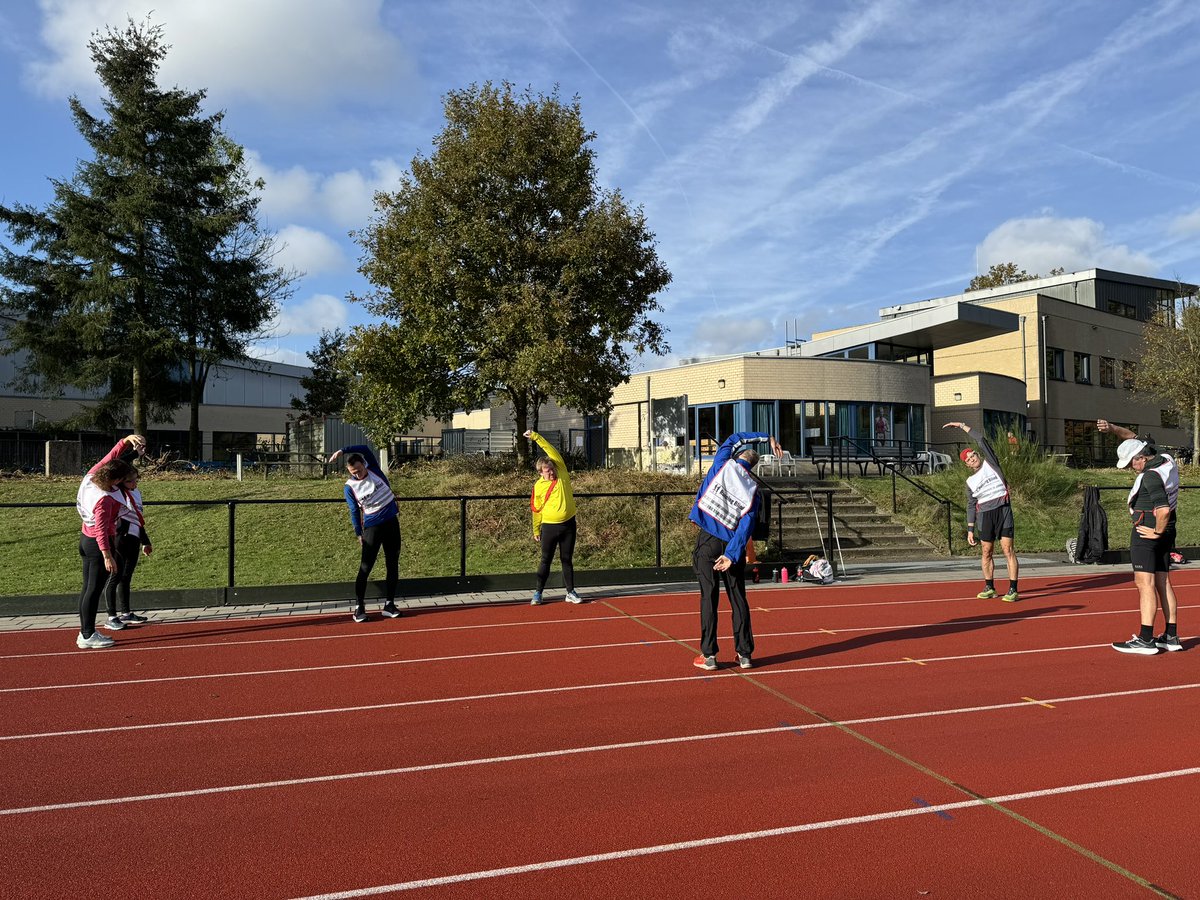 Volop zon vandaag tijdens de november training van de <a href="/RunningBlind1/">Running Blind</a> groep in Zeist bij <a href="/AVFitZeist/">AVFitZeist</a>. Volgende training 7 december!