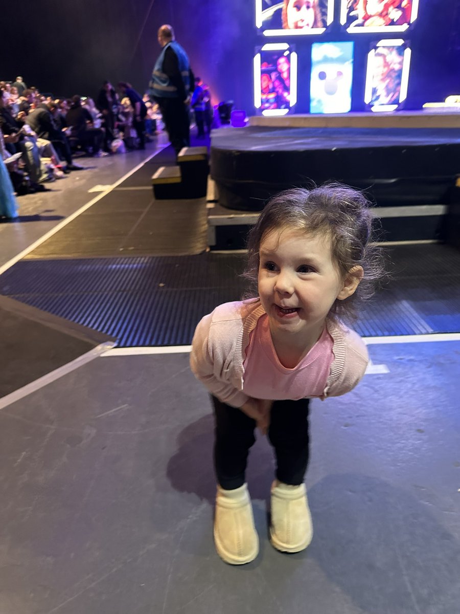 urpalimo's tweet photo. #disneyonice https://t.co/OtfDzUFZME