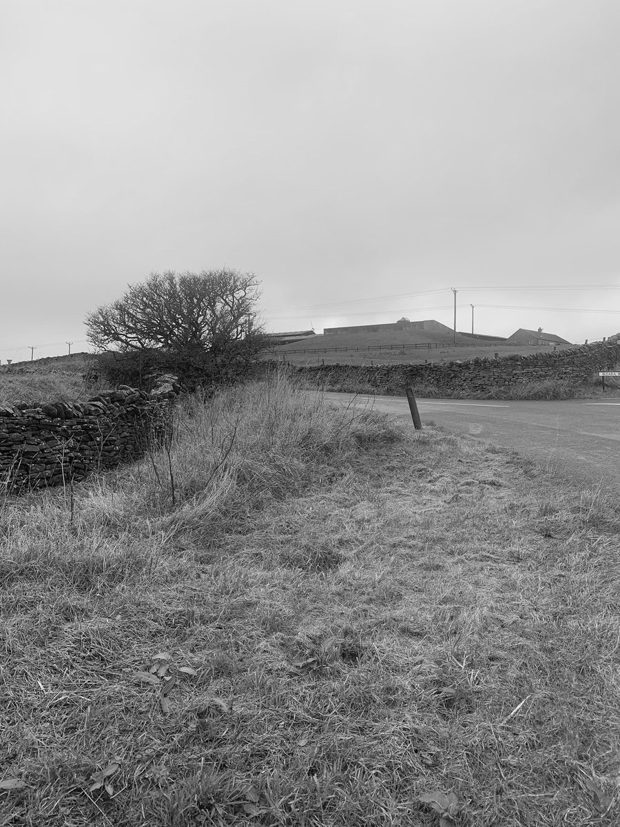 Elementary1668's tweet photo. @soclingo @MichaelWarbur17 Today, I made it to the location! Struggled to recreate the original photo of my grandad, but it was nice to finally visit somewhere he and my Gran (no doubt the photographer) had stood about 84 years ago! https://t.co/HeOof0B4TC