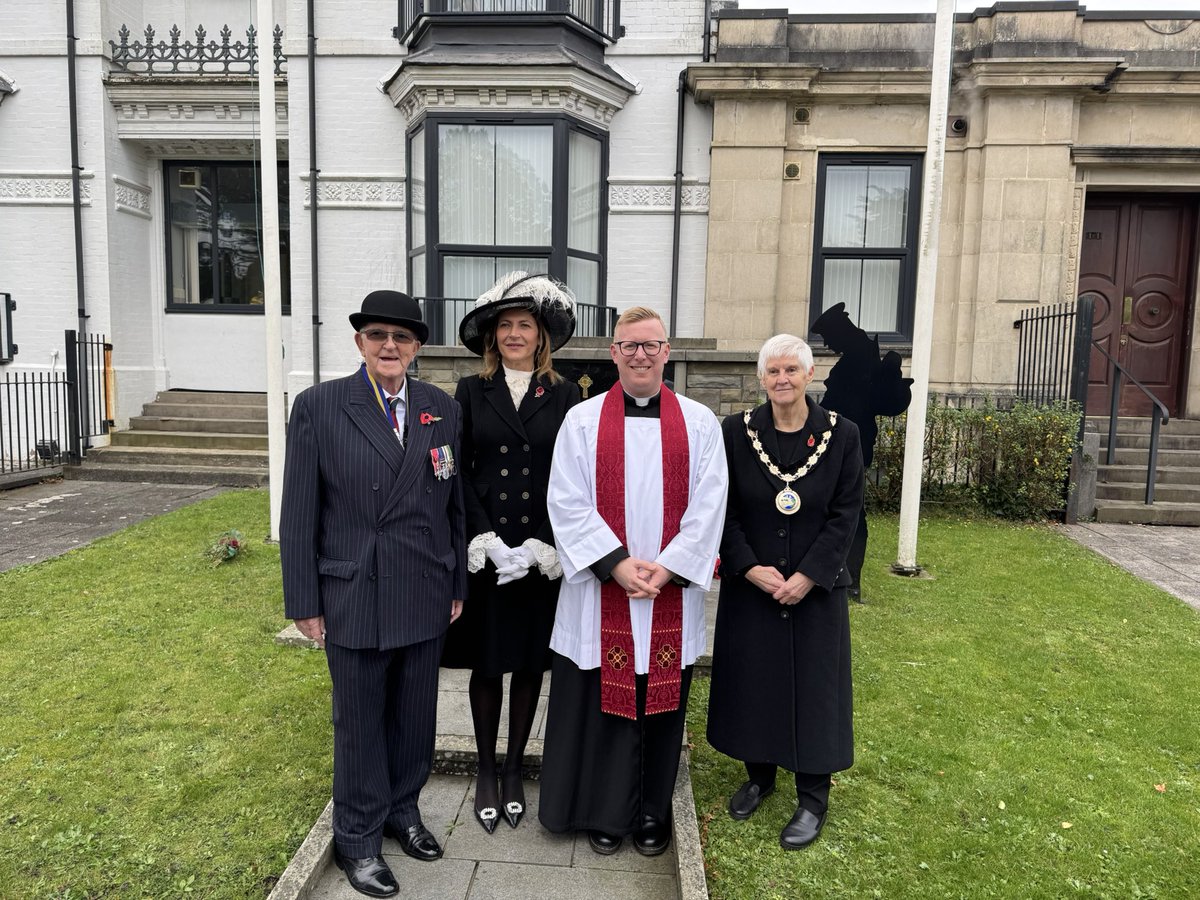 The Vicar was honoured to lead the Civic Act of Remembrance with Gorseinon and Loughor Town Councils today, in the company of the High Sheriff and representatives of the Royal British Legion.

We remembered the cost of war and committed ourselves to work for justice and peace.