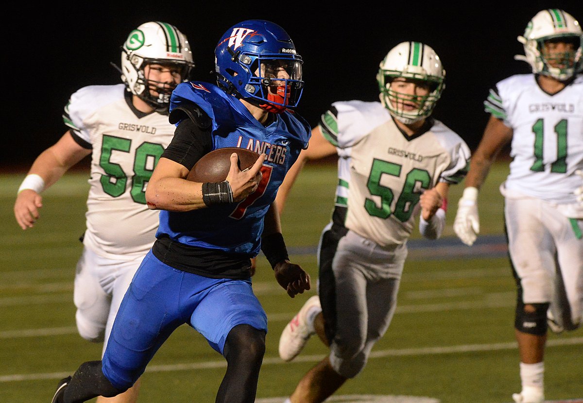 Dana Jensen (@dmj_photog) on Twitter photo Higgins and ‘The Horses’ keep the Lancers undefeated. Go theday.com/sports/2024110… for the story and to theday.com/photo-gallerie… for a photo gallery. <a href="/TheDayCTsports/">The Day sports</a> Higgins and ‘The Horses’ keep the Lancers undefeated. Go theday.com/sports/2024110… for the story and to theday.com/photo-gallerie… for a photo gallery. <a href="/TheDayCTsports/">The Day sports</a>