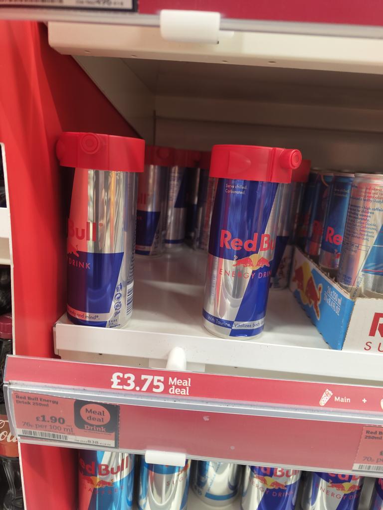 sky 🐝 tweet media