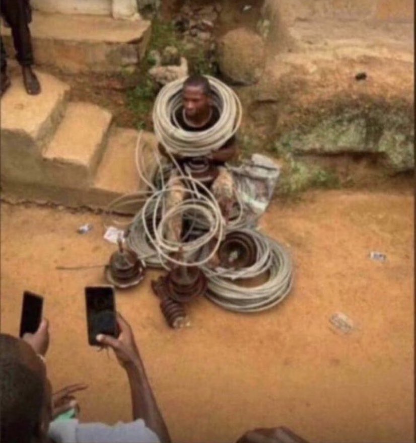 clasp_joshua's tweet image. Even your haters go do snap when
you collect WIRE 😂