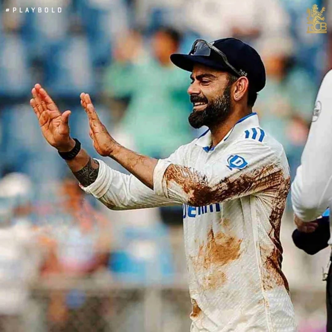 RCBTweets's tweet photo. Wankhede and its mandatory dust on the jersey 🥶

📸: BCCI | #PlayBold #INDvNZ https://t.co/F53HXbDuXn