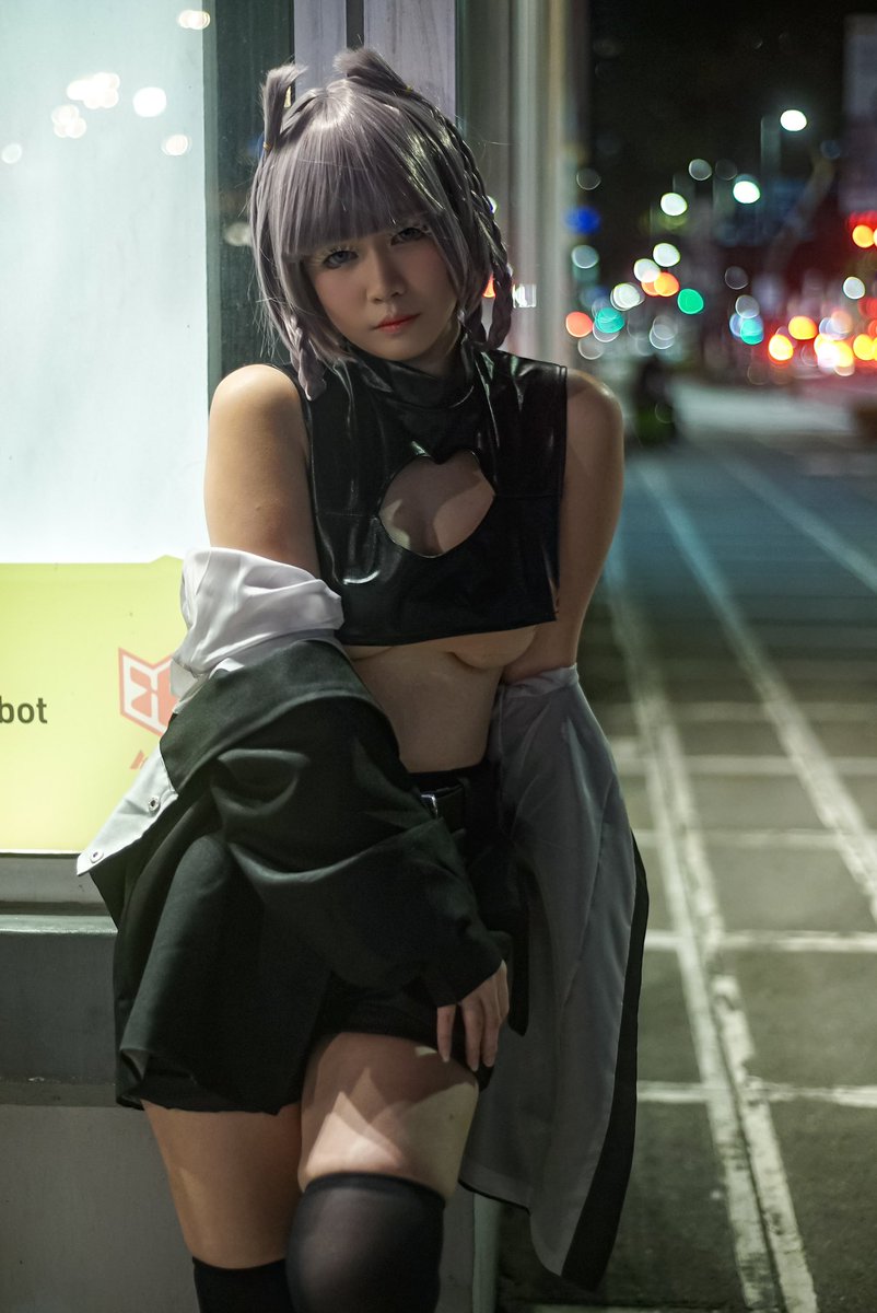 CosplayJem's tweet photo. Feeling a bit bite-y tonight 🧛‍♀️🩸

#halloween2024 #cosplay https://t.co/gCRu1i3JqV