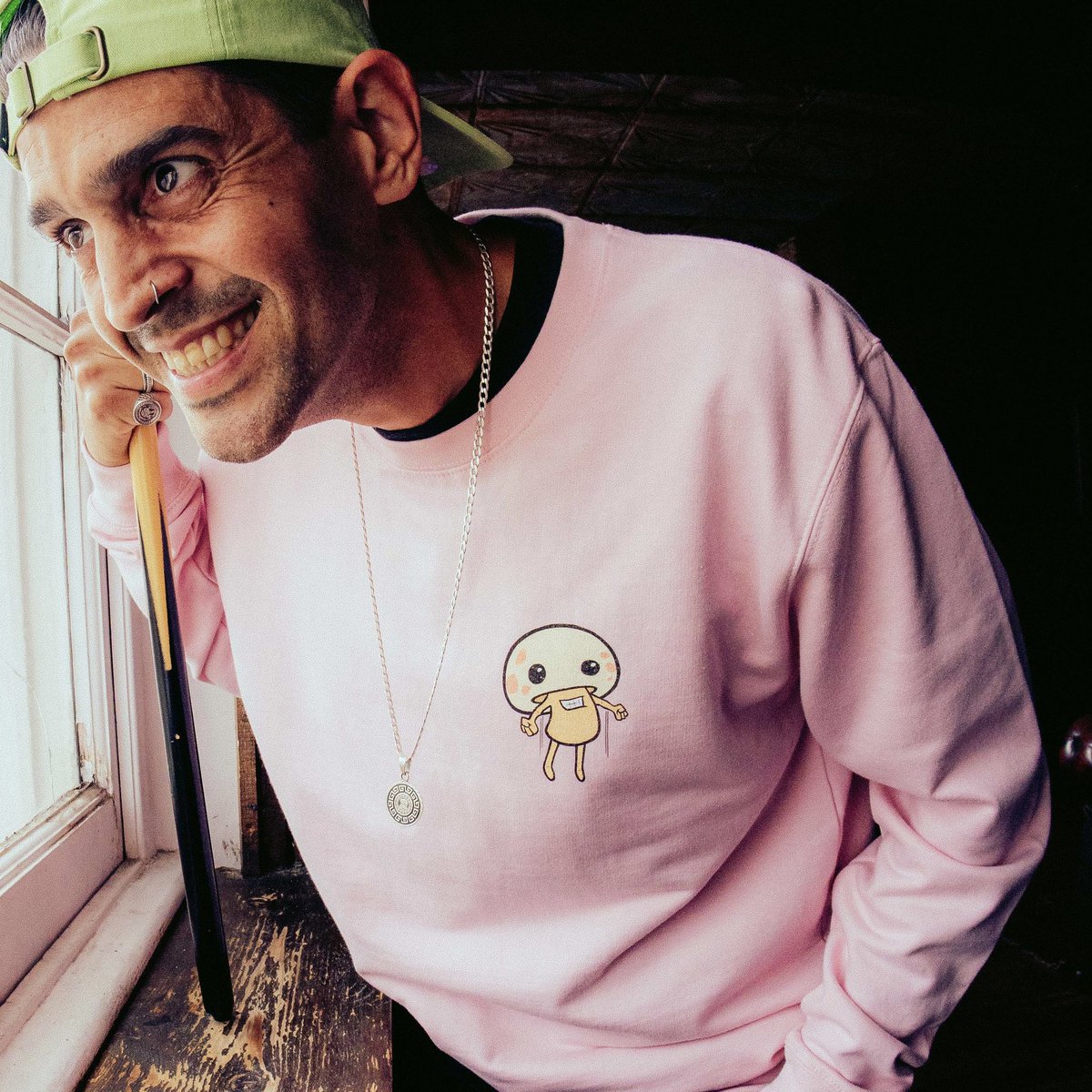 Seasons greetings! 🍄💨

You know the flex, first one’s always FREE! Meaning the first person to order will be instantly refunded. Live 12pm GMT today (NOW). Good luck! 🤞🏽 

Only from Dabbla.co.uk 🛜 
(Jump on mailing list while you’re there)

📸 <a href="/rockersalmighty/">Sam Rockman</a>