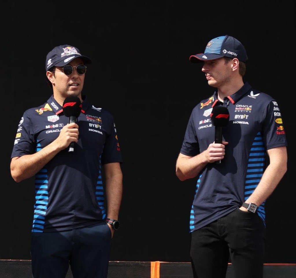 ma_fe79's tweet photo. Same pose 😭

#BrazilGP https://t.co/lDtzVDoWKi